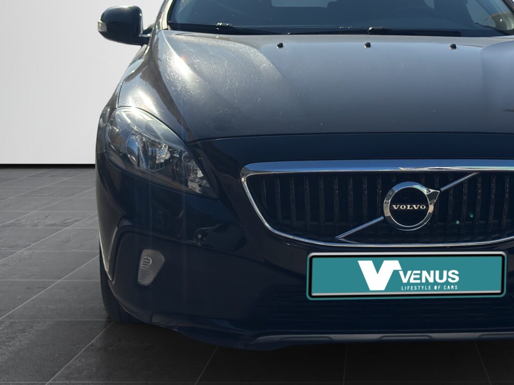 Volvo V40 Cross Country T3 Automatic 2017  - 16